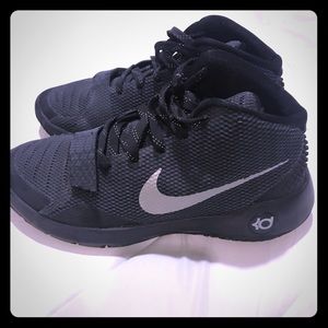 Youth Basketball Shoes